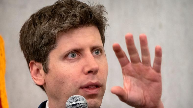 深聊GPT-5发布:过度营销的反噬与AI技术困局